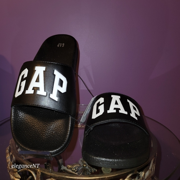 GAP Black/White Logo Pool Slides Sz: 10/11 NWT - Picture 4 of 10